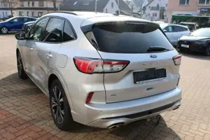 Ford Kuga ST-Line X AWD 4x4 LED AHK PANO Bild 4