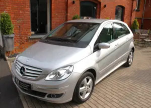 Mercedes-Benz B 170