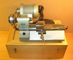 Boley F1 Uhrmacherdrehbank, Uhrmacherdrehmaschine mit Zubehör