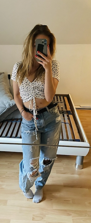 "   Stella 19J   Studentin  SEXTING   SEXCHAT "