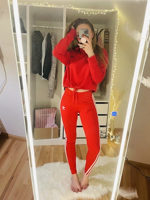 Bild (19yo) Studentin    | Videos und Bilder von Stella   