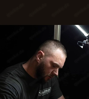 Kliknij element, by go wklei  w pDiskretion & Leidenschaft   Dein Gentleman für besondolu tekstowym.