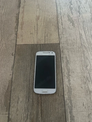 Samsung Galaxy S 4 mini 