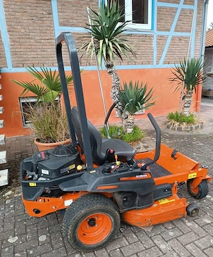 Kubota  Zero Turner Mäher und Mulcher
