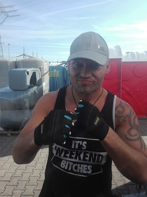 Suche Devote Sie für Reale treffen  Bild 5