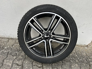 Felgen RC 27 7,0 x 18 5 x 112 ET45  MB 57,1 V7 schwarz glanz voll-poliert für Seat Ateca