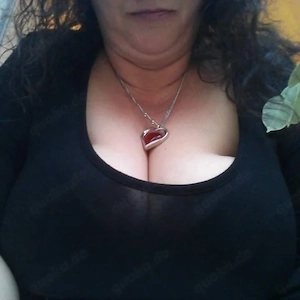 Hummel sucht Nektar  Bild 3