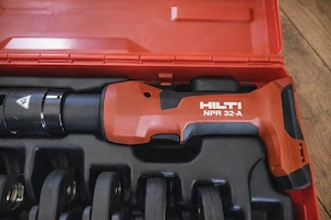 HILTI NPR 032 Akku-Presswerkzeug