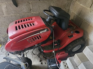 Aufsitzrasenmäher MTD LF25