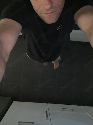 Naked Crazy Taxi.. Riesenlatte bietet Mitfahrt an 