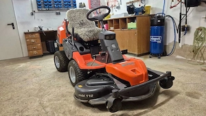 Husqvarna R418 TS AWD