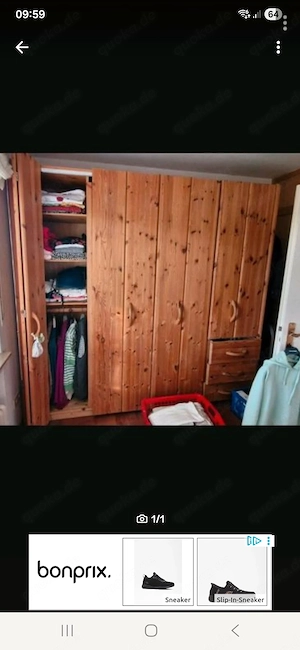 Massiv Holz Kleiderschrank skandinavisch