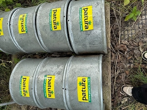 Stahlfuttertröge verzinkt