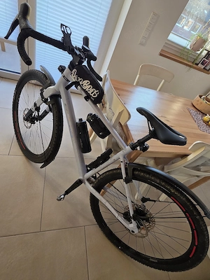 Gravelbike - Marke: Bulls "Grinder 3"  zu verkaufen!  + Zubehör!