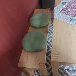 Verkaufe Esstisch  Bank + 4 Korbstühle zusammen 