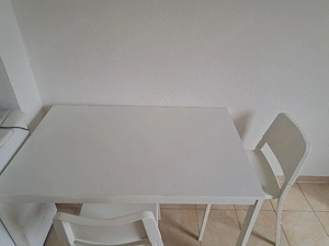 Weißer Esstisch +2 Stühle