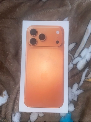 Iphone 17pro max 2TB