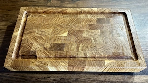 Handgefertigtes Schneidebrett 