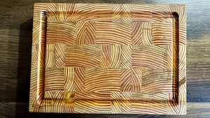 Handgefertigtes Schneidebrett 