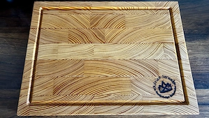 Handgefertigtes Schneidebrett 