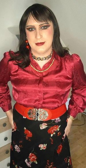 Einsame Tv Gaylady sucht Ihn Bild 4