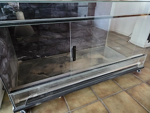 Terrarium Glas 120x60x60 mit Wärmelampe und Tageslichtlampe