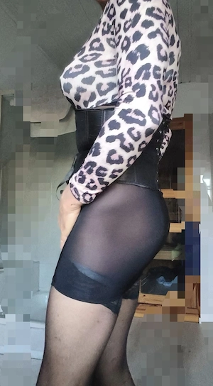 passiver und devoter DWT Mann sucht einen Liebhaber von Nylons  Bild 3