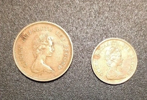 Hongkong Dollar 2 Münzen Asien Asia Queen Elisabeth II  1977 und