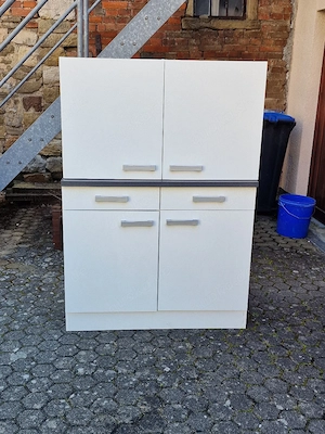 Küchenschränke 