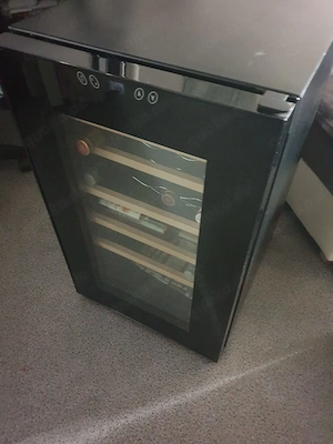 Weinkühlschrank mit Led