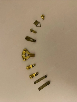 Unterschiedliche Bilderhaken, gebraucht