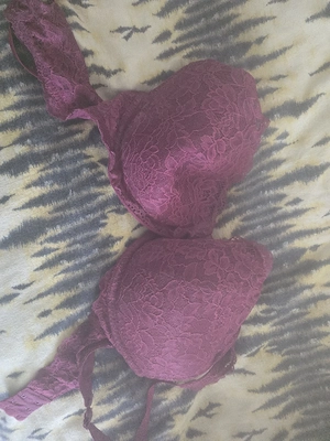 verkaufe getragene höschen, bhs, socken und enge lederleggings Bild 5