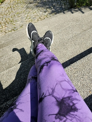 getragene Socken Nylons Schuhe