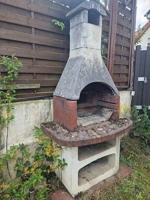 Gemauerter Grill zu verschenken