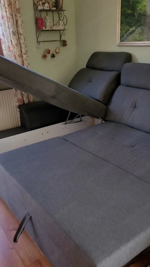 Wohnlandschaft mit Schlaffunktion, Bettkasten + Hocker.