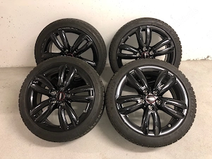 Winterreifen auf Alufelgen für BMW MINI