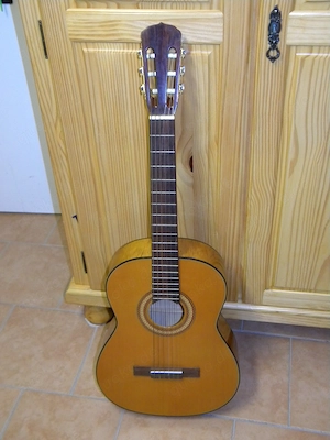 Schülergitarre neuwertig Bild 2