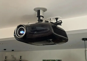 Mitsubishi HD-Videoprojektor