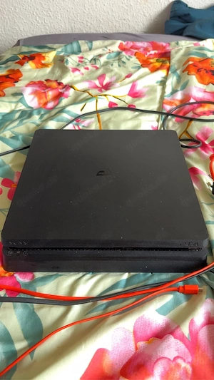 PlayStation 4 Slim 1TB