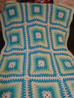 Häkeldecke im 3 D Muster-