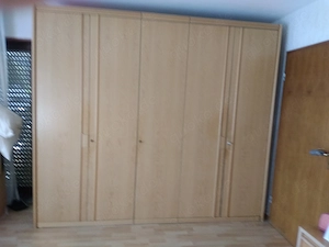 Kleiderschrank, 5 Türen, Holzimitat