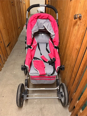 Rosa Babywagen 