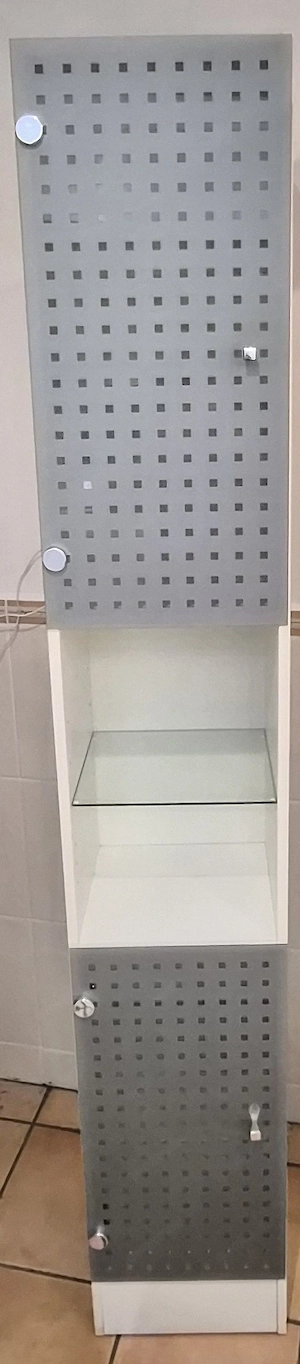 Badezimmerschrank weiß H B T: 195  32,5  29,5