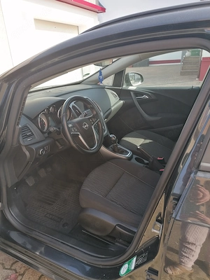 Opel astra j sports tourer  Bild 5