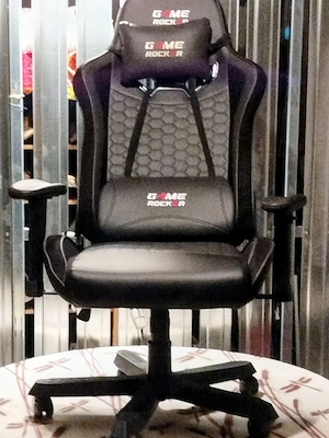 2 Bürostühle  (1 x Game