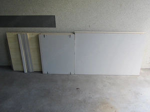 HOLZBRETTER von einem Kleiderschrank