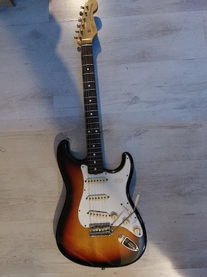 fender squier stratocaster 1965 bj
