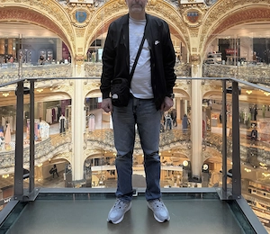 Sympathische Mann sucht Leute 