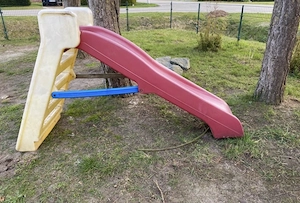 Kinderrutsche, gerne benutzt