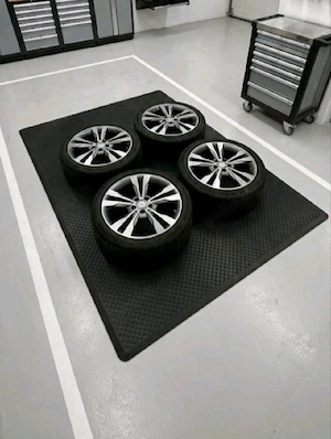 Kompletträder Mercedes Benz C-Klasse W 205. 225 45 18